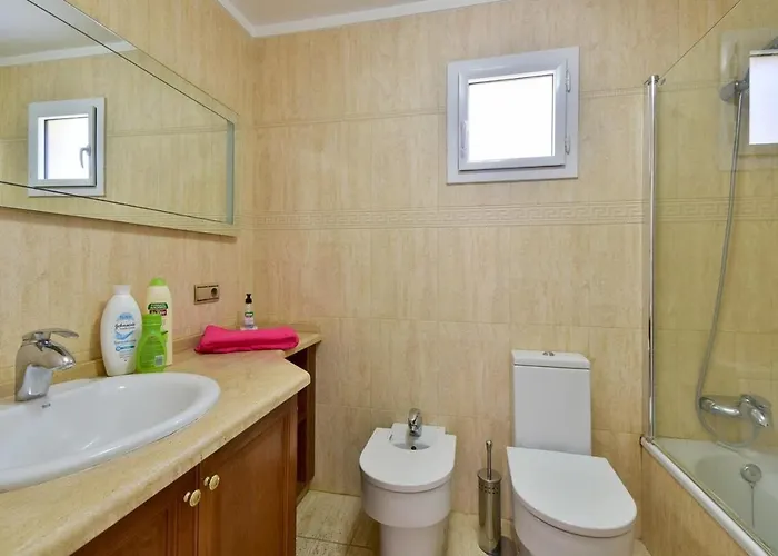 3 Bedroom Puerto Santiago Βίλα