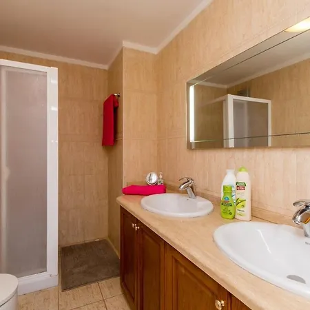 3 Bedroom Puerto Santiago * プエルト・デ・サンティアゴ